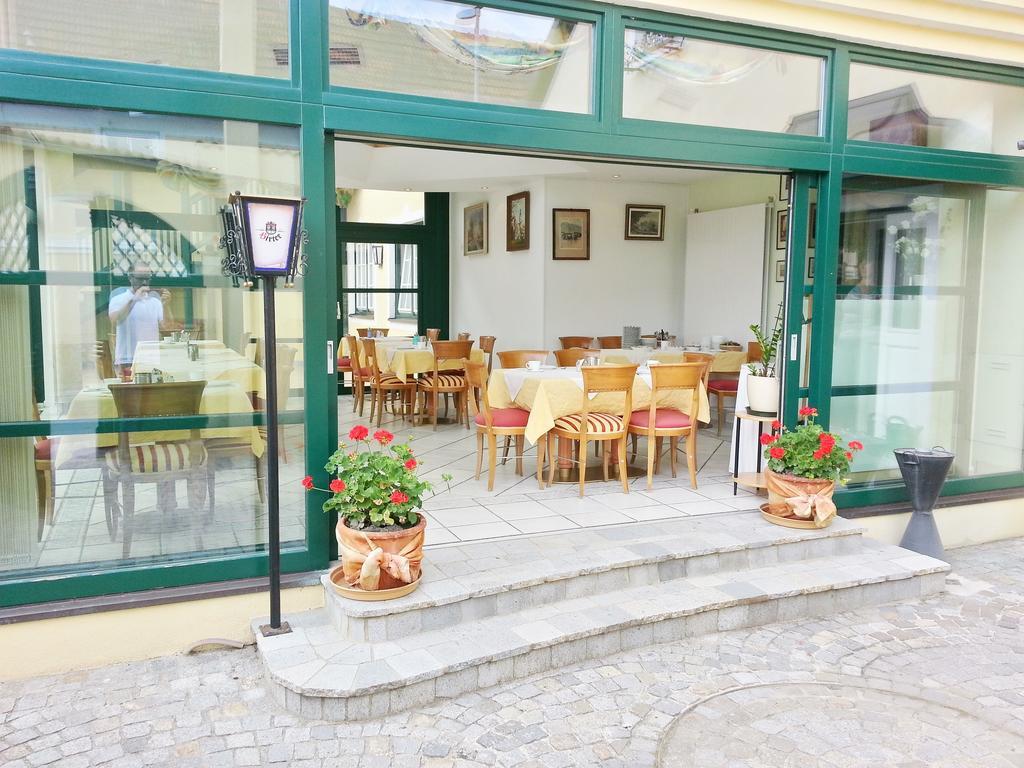 Gaestehaus Zur Weissen Rose Furth bei Gottweig エクステリア 写真
